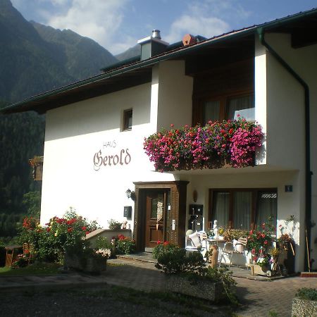Haus Gerold Hotel Oetz Buitenkant foto