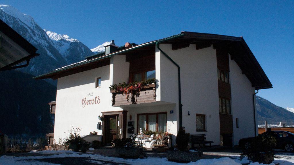 Haus Gerold Hotel Oetz Buitenkant foto