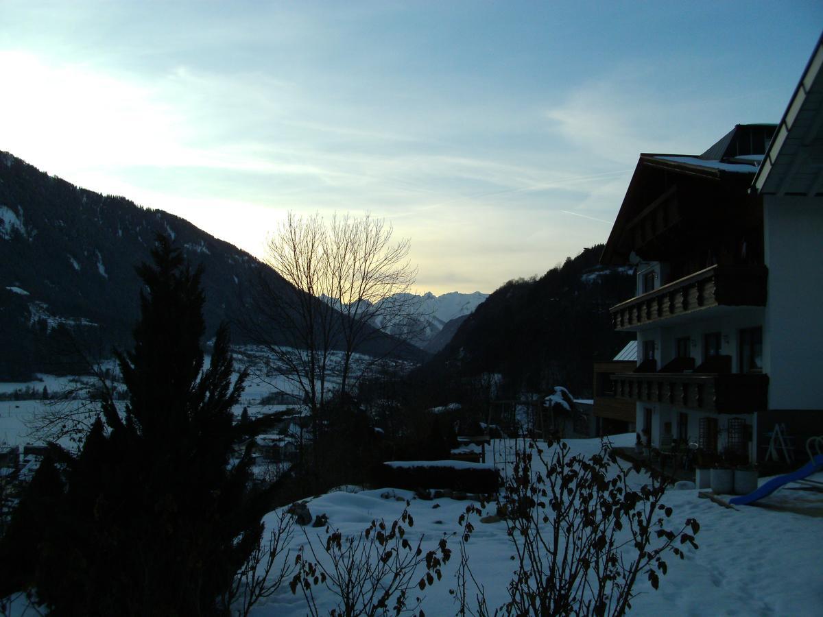 Haus Gerold Hotel Oetz Buitenkant foto